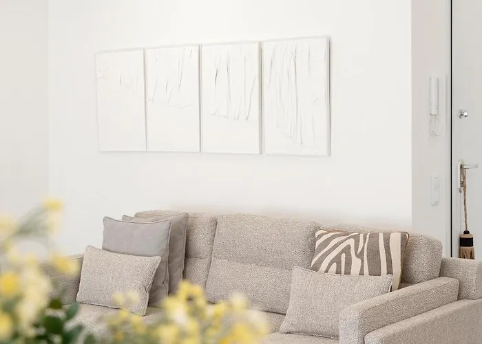 6 Silver Coast Villa *